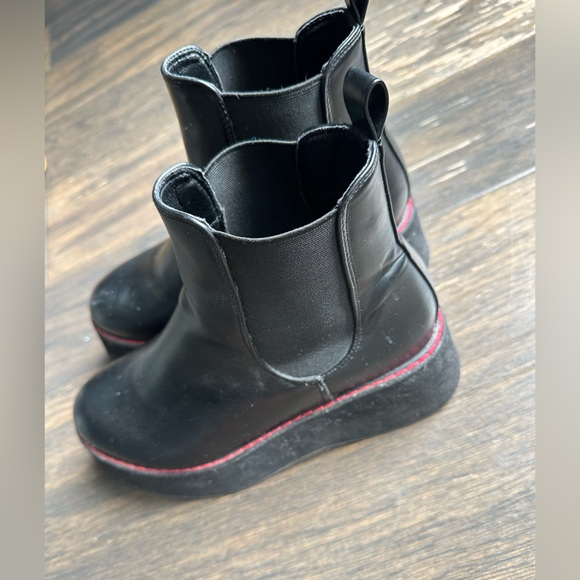 Pleather Platform Sz 39 (Us 8) - Picture 1 of 5